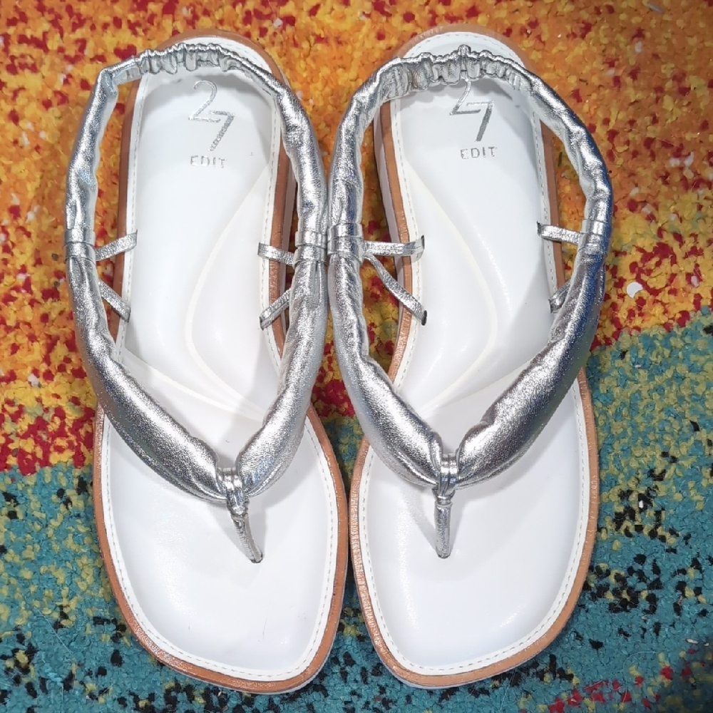 27 EDIT Metallic Silver Thong Sandals Size 10 Minimalist Resort Sandals